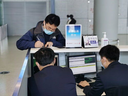 东航再推 智慧出行 启用首个国内候机大厅票务柜台